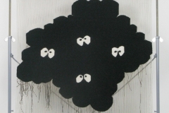1_sorli_he-disappears-in-a-cloud-of-black-ink-800x772